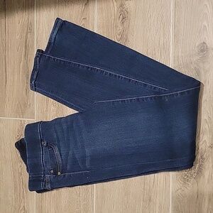 Elizabeth Super Skinny Jean